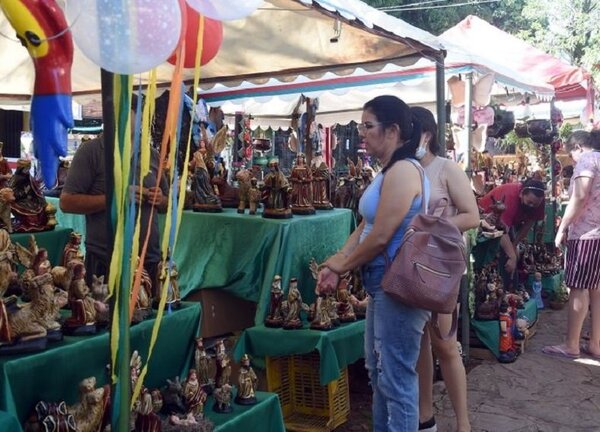 En marcha la tradicional feria de Pesebres de Areguá | Noticias Paraguay