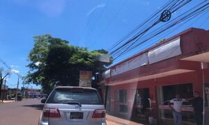 Motochorros asaltan chipería Mi Abuela en Hernandarias