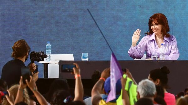 Cristina dice que Argentina está en extrema gravedad