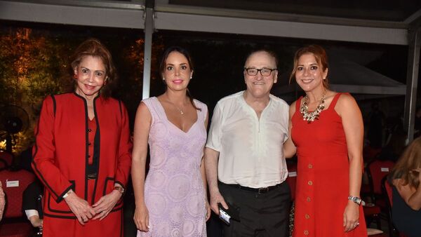 Desfile Kuña-Mainó, en el Museo de Arte Sacro