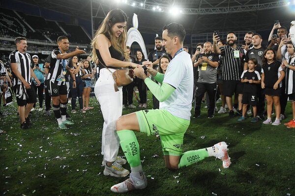 Así "Gatito" Fernández le pidió matrimonio a su novia - Megacadena — Últimas Noticias de Paraguay