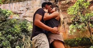 [VIDEO] Chiche Corte y Mavi Amoroso celebraron su amor con aventura al natural