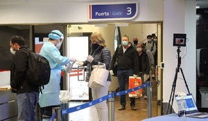 Ante la nueva variante Ómicron: Salud establece restricciones a viajeros de 10 países del continente africano