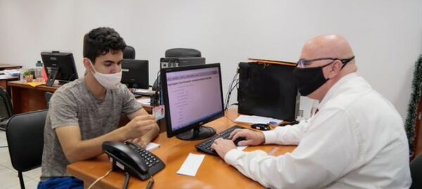 Instan a paraguayos en el extranjero a inscribirse en el RCP