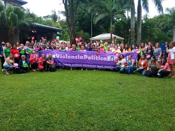 'Primer Encuentro de Mujeres Políticas de Oposición' con miras a las Elecciones 2023