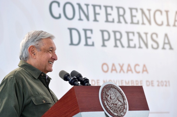 La economía de México cumple tres años de incertidumbre con López Obrador - MarketData
