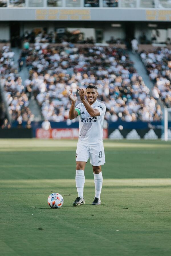 LA Galaxy anuncia la salida de Jonathan dos Santos - Fútbol Internacional - ABC Color