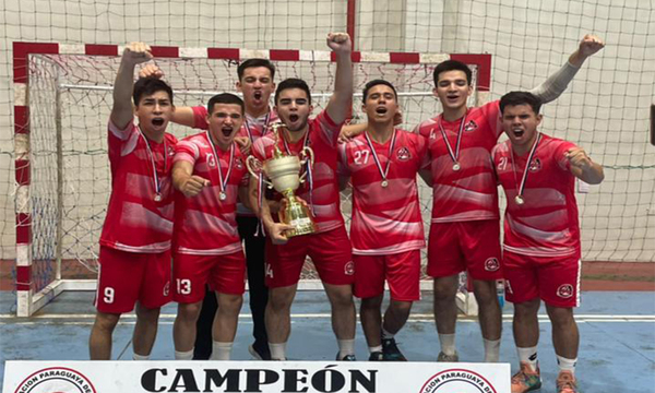 Ovetenses se consagran campeón del torneo Metropolitano de Hándbol - OviedoPress