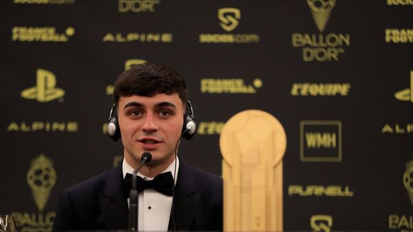 Pedri gana el trofeo Kopa, el Balón de Oro al mejor sub-21 del año
