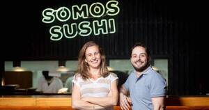 La Nación / Trabajo que se genera detrás de las entregas hechas a domicilio