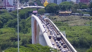El Brasil reforzará la seguridad en el Puente de la Amistad - La Clave