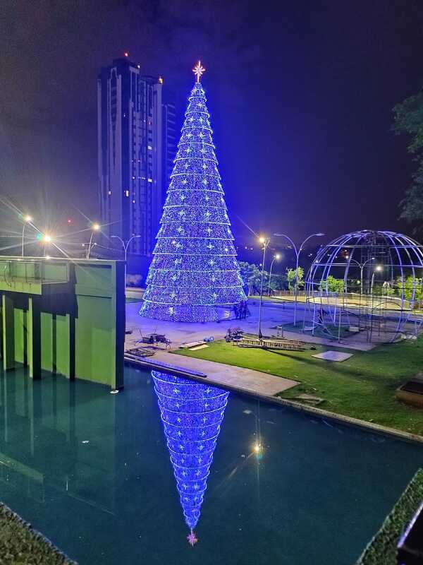 Todo listo para la “NAVIDAD de AGUA y LUCES” en FOZ… y aquí ?