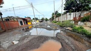 Pobladores denuncian vergonzoso estado de avenidas en Luque