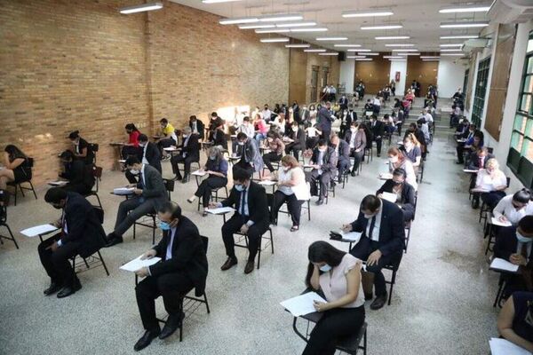 Aplazos masivos: “Reconsiderar un nuevo examen sería romper con principio de igualdad”, dicen desde Consejo de la Magistratura - La Primera Mañana - ABC Color