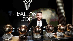 Messi gana el Balón de Oro a mejor jugador del año 2021 •