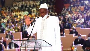 Golpistas de Guinea sacan al expresidente Condé del arresto incomunicado