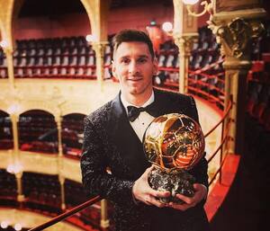 Messi gana su séptimo Balón de Oro como mejor jugador del año 2021 - ADN Digital