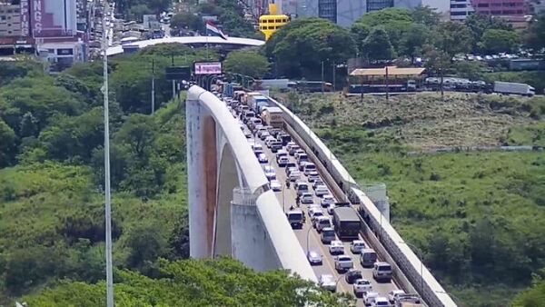 El Brasil reforzará la seguridad en el Puente de la Amistad