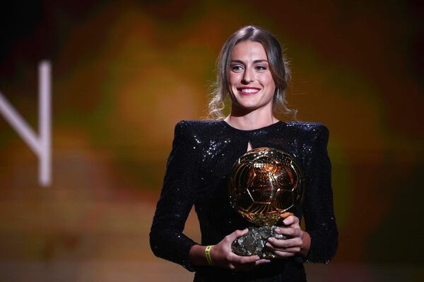 Alexia Putellas: “Todo el mundo tiene derecho a soñar con ser futbolista” - Gente - ABC Color