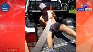 ¡Gran susto! Delincuente asaltó con machete a una familia | Noticias Paraguay