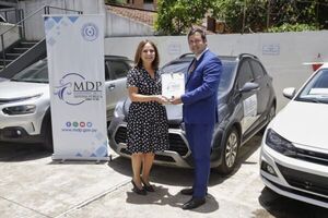 MDP entrega vehículos a su equipo de protección a las mujeres