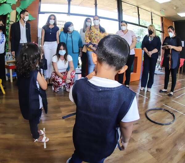 Gobierno inauguró espacio de desarrollo infantil en Paraguarí - .::Agencia IP::.