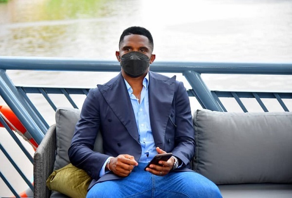 Samuel Eto'o designa la próximo "Dios del fútbol"