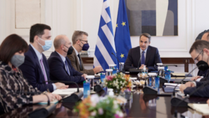 Grecia castigará con USD 114 al mes a las personas que no se vacunen contra el Covid-19 - Megacadena — Últimas Noticias de Paraguay