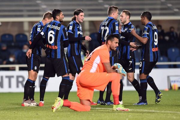 Muriel da dos asistencias y el Atalanta acelera hacia la “Champions” - Fútbol Internacional - ABC Color