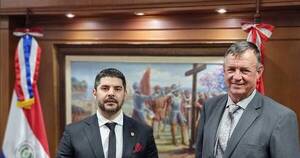 La Nación / Exdirector de la Patrulla Caminera asumió como titular de la Policía Municipal de Tránsito de Asunción