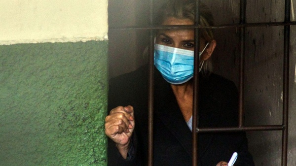 Bolivia: Acusan a Áñez por asumir el poder en forma ilegal y elevan el caso a juicio oral - ADN Digital