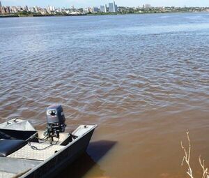 Hombre lleva desaparecido dos días en el río Paraná