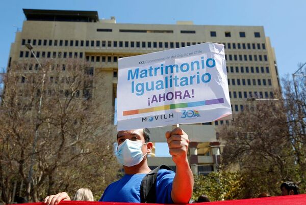 Chile posterga tratamiento de ley de matrimonio gay - Mundo - ABC Color