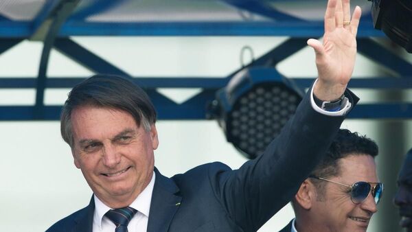 Bolsonaro se afilia al Partido Liberal para desafiar a Lula
