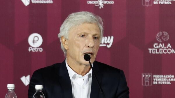 Pékerman es nuevo técnico de Venezuela
