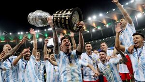 Europa se divide ante Balón de Oro a Messi