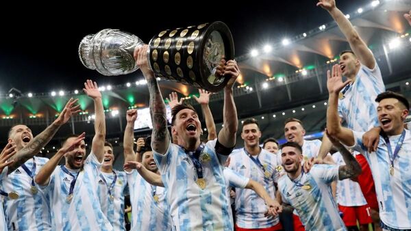 Europa se divide ante Balón de Oro a Messi