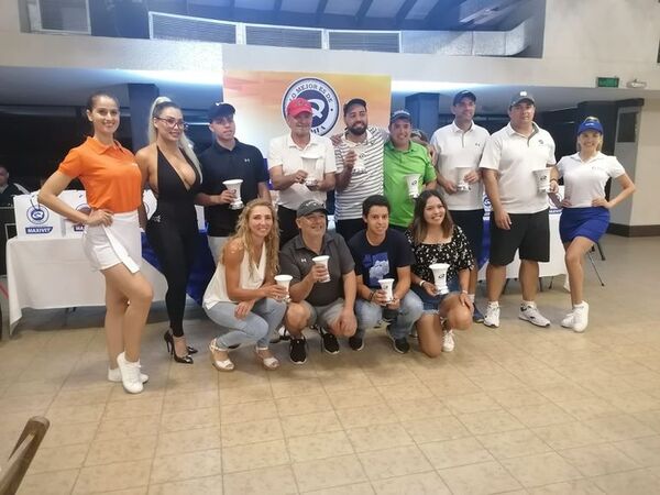 Copa Quimfa en parejas en el Asunción Golf Club - Polideportivo - ABC Color