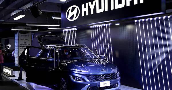 La Nación / Hyundai abre camino al futuro con Staria y Kona