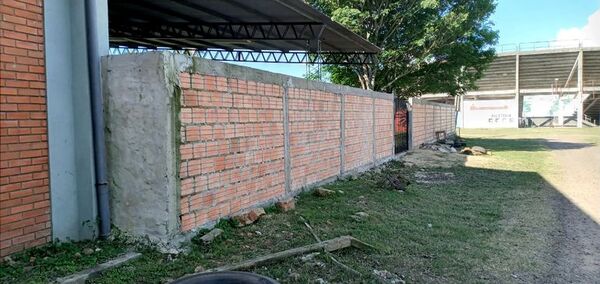 Hugo Javier se ufana de obras hechas antes del desembolso del millón de US$ - Nacionales - ABC Color