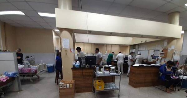 La Nación / Censo revela que 25% de pacientes polivalentes internados en Clínicas no está vacunado