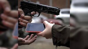 Pidieron 10 celulares a nombre de una presa y robaron a los repartidores