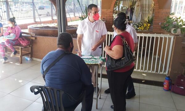 Testeo, consejería, charla y entrega de materiales educativos contra el VIH