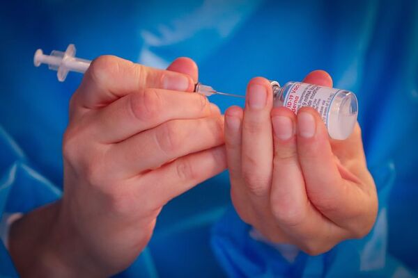 OMS ve posible que las vacunas reduzcan su eficacia ante la variante ómicron - Mundo - ABC Color
