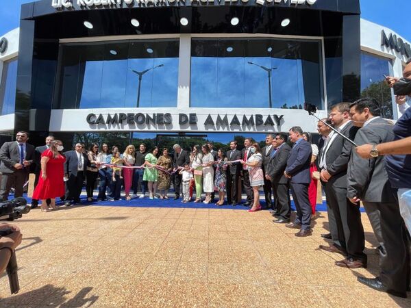 Inauguran obras de reformas y ampliación del Estadio Municipal