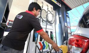 Precios de combustibles bajarán G. 250 desde el 10 de diciembre, anuncia Mario Abdo – Diario TNPRESS