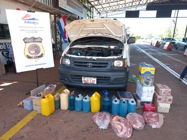 Aumentan control de Aduanas en el paso fronterizo entre Encarnación y Posadas - Nacionales - ABC Color