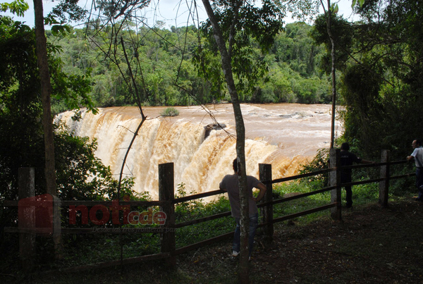 El Salto Ñacunday es uno de los recursos naturales más bellos del Alto Paraná - Noticde.com