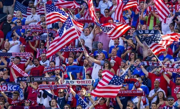 Diario HOY | Aficionados estadounidenses apoyan la propuesta del Mundial cada dos años