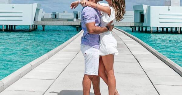 La Nación / Fernanda Aguilar y Óscar Elizeche disfrutan de su luna de miel